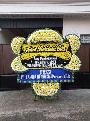 Papan Bunga Duka di Sungai Pelunggut